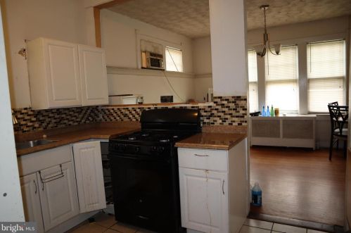 2827 Brentwood Rd, Washington, DC 20018-2609