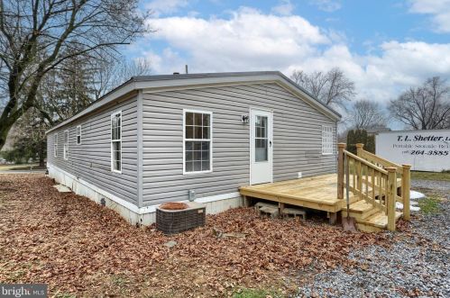 1160 Mainsville Rd, Lees Cross Roads, PA 17257-9257