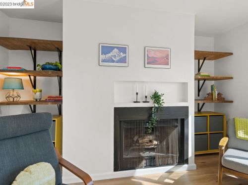4048 Everett Ave, Oakland, CA 94602-1761