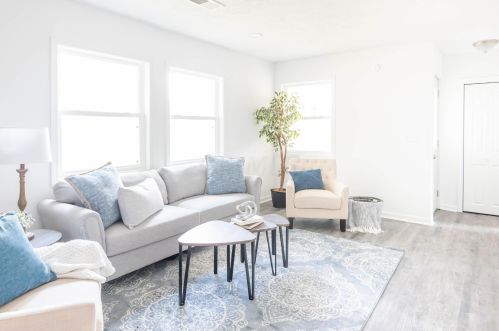 141 Mclene Ave, London OH  43140-1165 exterior