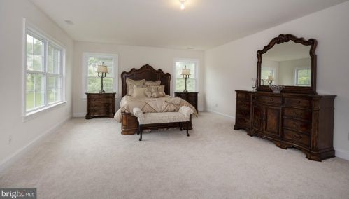 10 Pine Valley Ct, Glen Mills PA  19342-1823 exterior