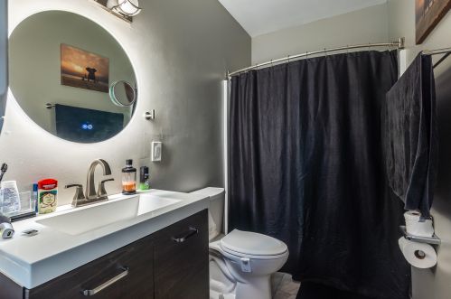 658 Pike St, Covington KY 41011-2127 exterior