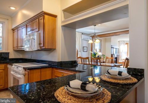 102 High St, Edinburg VA  22824-3084 exterior