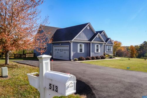 513 Rosewood Dr, Scottsville VA  24590-6491 exterior