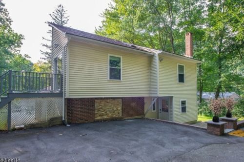 1096 Sussex Tpke, Dover NJ  07869-4208 exterior