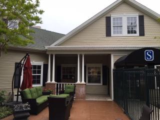 3611 Dickason Ave, Dallas TX  75219-4912 exterior