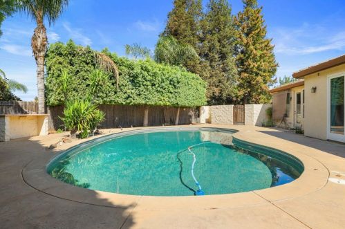 131 Hackney St, Grayson, CA 95363-8817