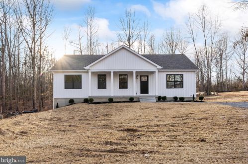 6942 Sunset Rd, Spotsylvania VA  22551-2664 exterior