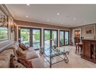 19511 19th Ave, Miami, FL 33179-3605