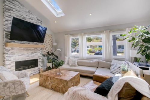 188 Ramona Ave, Pacifica CA  94044-3044 exterior