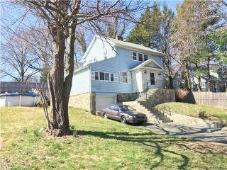 92 Brookside Dr, Stamford CT  06902-3504 exterior