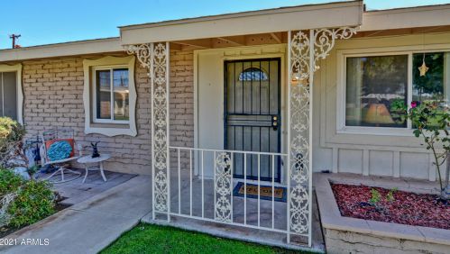 10524 Oakmont Dr, Sun City, AZ 85351-3532