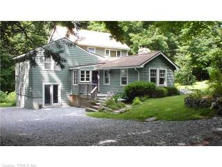 6 Mountain Rd, Collinsville, CT 06019-2016