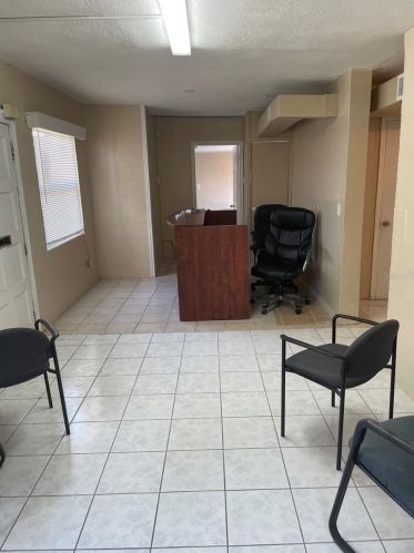 803 Pine Hills Rd, Orlando FL  32808-7209 exterior
