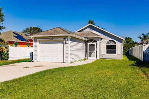 27423 Horne Ave, Bonita Springs FL  34135-5543 exterior