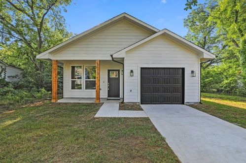 2111 Johnson St, Greenville TX  75401-3553 exterior