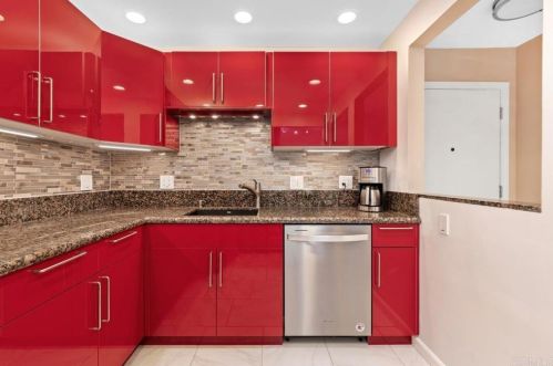 7555 Linda Vista Rd, San Diego, CA 92111-5307