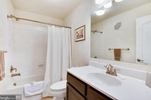 4772 Dane Ridge Cir, Woodbridge VA  22193 exterior