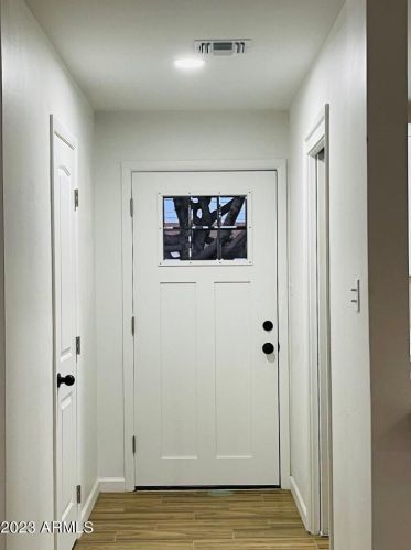 5658 37th Dr, Phoenix AZ  85019-2102 exterior