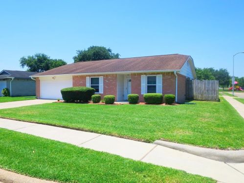 3901 Bluebonnet Trl, Deer Park, TX 77536-6601