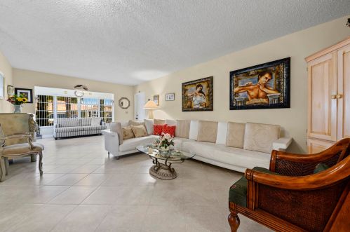 5301 Lakefront Blvd, Delray Beach, FL 33484-2642