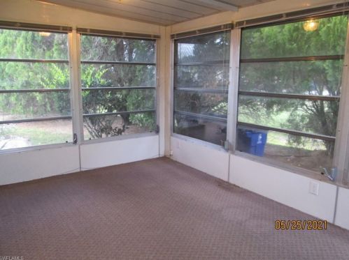 1 Hamlin Ct, Lehigh Acres FL 33936-7211 exterior