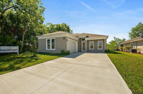 6 Clement Ct, Palm Coast, FL 32137-9045