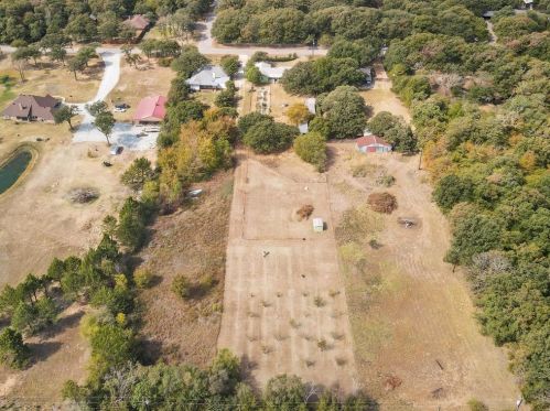 4918 Farris Rd, Denton, TX 76208-3439