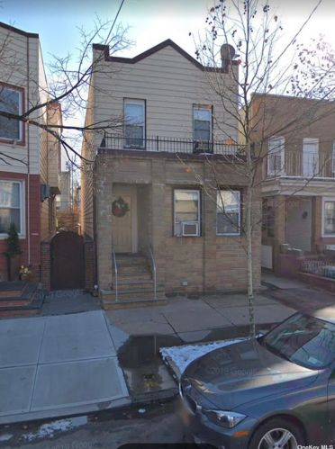 21-57 41st St, Long Island City, NY 11105-1024