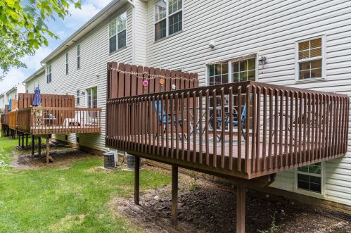 306 Preswicke Ml, Blacklick OH  43004-8462 exterior