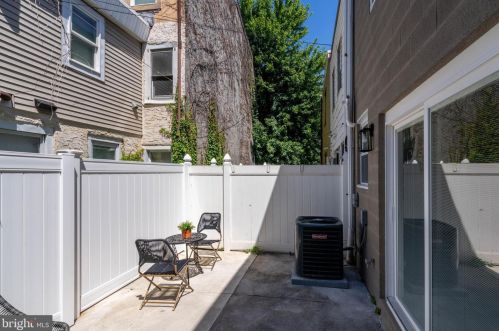 1250 Columbia Ave, Philadelphia PA 19125-2602 exterior