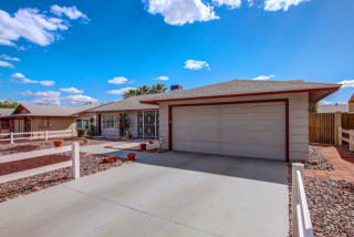 4245 Hano St, Phoenix, AZ 85044-1901
