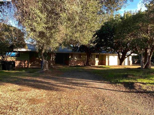 4960 Fuschia Way, Oakley CA  94561-2045 exterior