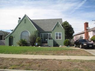 1505 93rd St, Los Angeles, CA 90047-3904