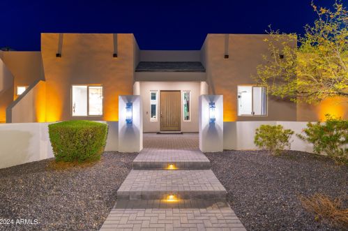 9068 Rimrock Dr, Scottsdale, AZ 85255-9133