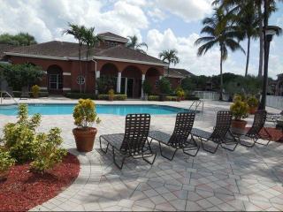500 Congress Ave, Delray Beach FL  33445-3465 exterior