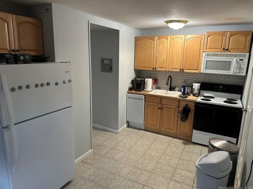 300 Terryville Ave, Bristol CT  06010-4070 exterior