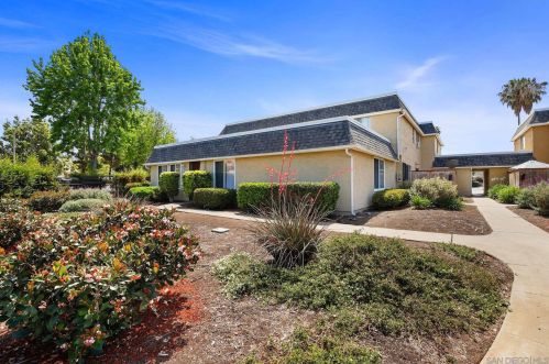 1156 Madera Ln, Vista, CA 92084-3442