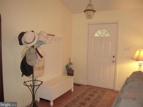 123 Indian Hills Rd, Locust Grove VA  22508-5214 exterior