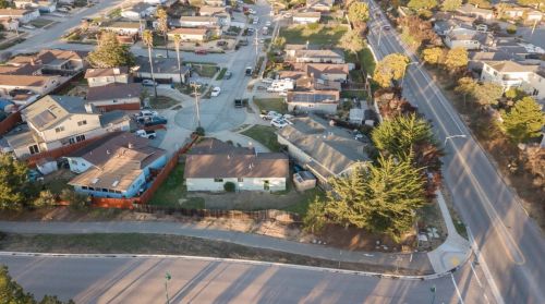 3002 Liberty Ct, Marina CA  93933-3619 exterior