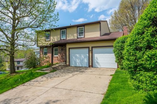 1220 Harvest Ct, Bridgeville PA  15017-1108 exterior