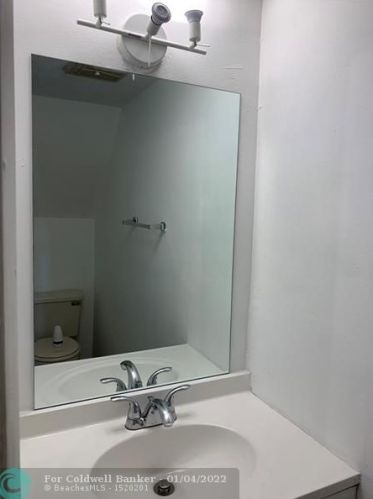 2790 60th St, Hialeah, FL 33016-4004