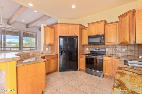 44811 12 St, Phoenix AZ 85086-8480 exterior