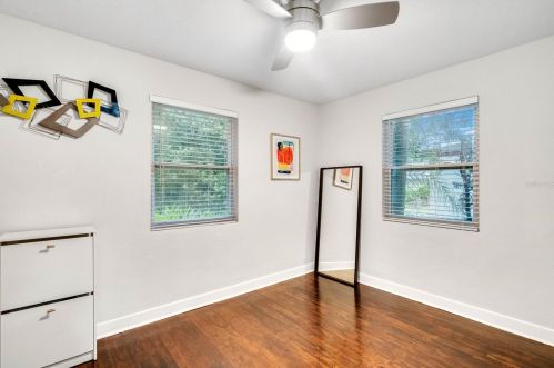 725 Palm Dr, Orlando, FL 32803-4220