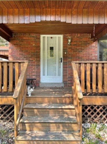 151 Winifred Dr, Pittsburgh, PA 15236-4523
