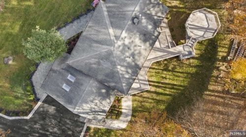 37 Tara Ln, Montville Township NJ  07045-9699 exterior