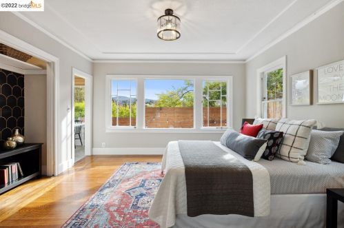 668 Jean St, Oakland CA  94610-1410 exterior