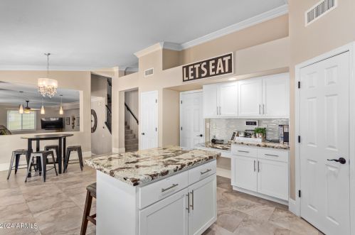 5717 Soft Wind Dr, Glendale AZ  85310-3643 exterior