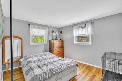 35 Keeney St, Manchester CT 06040-7054 exterior