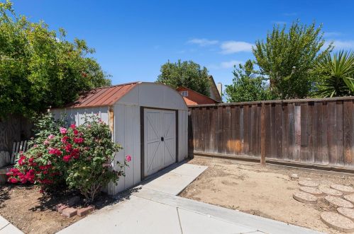 1026 Acaciawood Ct, Los Banos CA  93635-2937 exterior